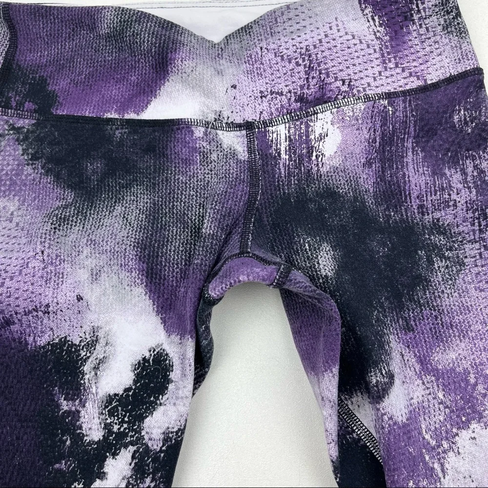 ALO Yoga Airbrush Purple Smoke Printed Leggings - Picture 8 of 9